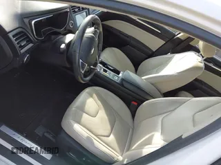 2017 Ford Fusion Hybrid Titanium с VIN 3FA6P0RU7HR148191, выставлен на аукционе IAAI как лот 42167708 с пробегом 72 708 миль миль и . История ставок и продаж доступна на DreamBid. Изображение 21.