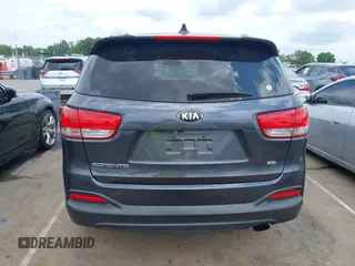 2016 Kia Sorento LX with VIN 5XYPG4A3XGG117695, listed as a IAAI auction lot 42158518 with 86,318 mi miles. Bid and sale history available at carsss.com. Image 16.