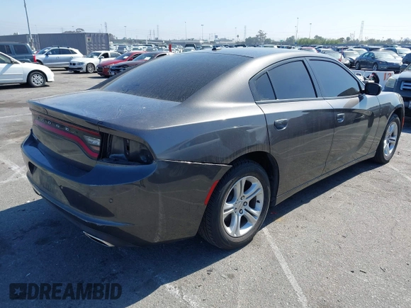 2020 Dodge Charger SXT z VIN 2C3CDXBG6LH234913, wystawiony jako IAAI lot #42227747 z przebiegiem 83 885 mil mil oraz . Historia ofert i sprzedaży dostępna na DreamBid. Obrazek 4.