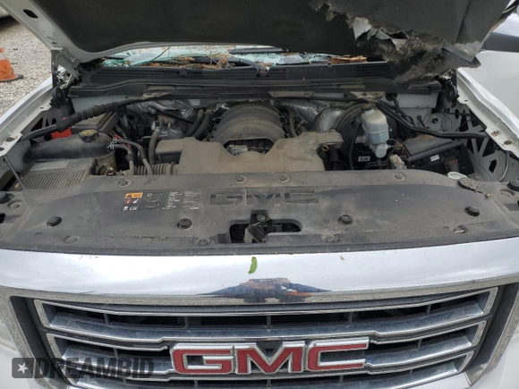 2015 GMC Sierra 1500 SLT with VIN 3GTU2VEC1FG387545, listed as a Copart auction lot 50724105 with 152,567 mi miles and Salvage Title. Bid and sale history available at DreamBid. Image 12.