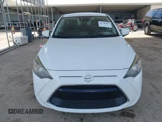 2016 Scion iA with VIN 3MYDLBZV3GY101182, listed as a IAAI auction lot 41788071 with 92,406 mi miles. Bid and sale history available at carsss.com. Image 12.