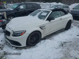 2019 Mercedes-Benz C 63 S AMG with VIN WDDWK8HB6KF926434, listed as a IAAI auction lot 41521120 with 87,095 mi miles and . Bid and sale history available at carsss.com. Image 17.