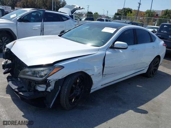 2015 Hyundai Genesis 5.0L with VIN KMHGN4JF1FU035492, listed as a IAAI auction lot 41849568 with 104,776 mi miles. Bid and sale history available at carsss.com. Image 17.