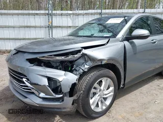 2025 Buick Envista Preferred с VIN KL47LAEP0SB105348, выставлен на аукционе IAAI как лот 42169601 с пробегом 7 075 миль миль и . История ставок и продаж доступна на DreamBid. Изображение 6.
