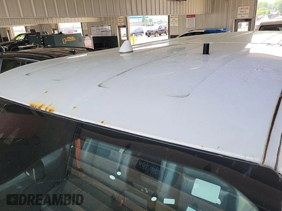 2016 Ford Transit Cargo z VIN 1FTYE1YM4GKB13059, wystawiony jako IAAI lot #42626529 z przebiegiem 260 756 mil mil oraz . Historia ofert i sprzedaży dostępna na DreamBid. Obrazek 25.