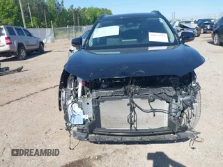 2024 Toyota Corolla Cross XLE z VIN 7MUDAAAG0RV080383, wystawiony jako IAAI lot #42032391 z przebiegiem 16 593 mil mil oraz . Historia ofert i sprzedaży dostępna na DreamBid. Obrazek 6.