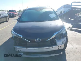 2023 Toyota Sienna XLE с VIN 5TDJSKFC6PS099555, выставлен на аукционе IAAI как лот 41743763 с пробегом 23 516 миль миль и . История ставок и продаж доступна на DreamBid. Изображение 13.