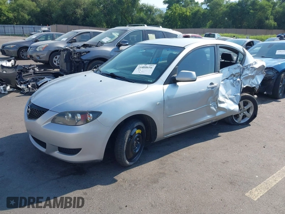 2006 Mazda Mazda3 i with VIN JM1BK12G861534885, listed as a IAAI auction lot 39860656 with 203,722 mi miles. Bid and sale history available at carsss.com. Image 18.