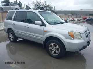 2008 Honda Pilot SE with VIN 5FNYF18348B037961, listed as a IAAI auction lot 41939628 with 206,511 mi miles and . Bid and sale history available at carsss.com. Image 1.