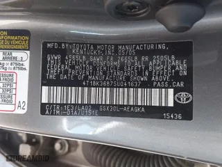 2005 Toyota Avalon XL with VIN 4T1BK36B75U041637, listed as a IAAI auction lot 41967868 with 157,582 mi miles. Bid and sale history available at carsss.com. Image 9.