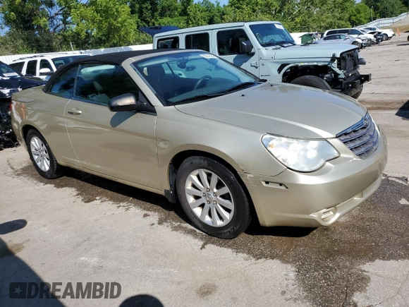 2010 Chrysler Sebring Touring z VIN 1C3BC5ED8AN166543, wystawiony jako Copart lot #56316984 z przebiegiem 78 655 mil mil oraz Szkoda całkowita • Salvage title. Historia ofert i sprzedaży dostępna na DreamBid. Obrazek 4.