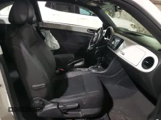 2012 Volkswagen Beetle 2.5L PZEV with VIN 3VWJP7AT3CM610930, listed as a Copart auction lot 79702664 with 0 mi miles and Salvage Title. Bid and sale history available at carsss.com. Image 7.