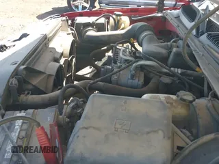2006 Chevrolet Silverado 1500 Work Truck z VIN 3GCEC14X36G274453, wystawiony jako IAAI lot #42243844 z przebiegiem 177 561 mil mil oraz . Historia ofert i sprzedaży dostępna na DreamBid. Obrazek 20.