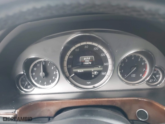 2013 Mercedes-Benz E-Class E 350 Luxury with VIN WDDHF8JB9DA687291, listed as a IAAI auction lot 41222890 with 193,074 mi miles. Bid and sale history available at carsss.com. Image 7.