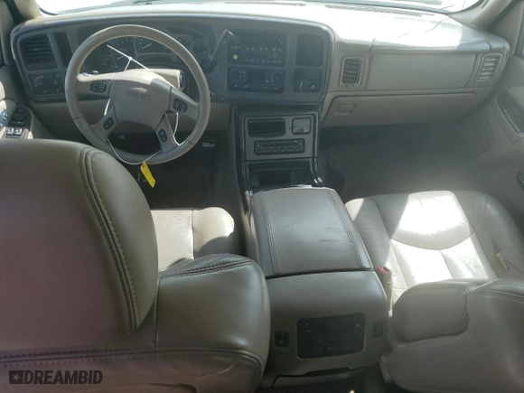 2004 GMC Yukon XL Denali with VIN 1GKFK66U84J258384, listed as a Copart auction lot 76179964 with 0 mi miles and Salvage Title. Bid and sale history available at carsss.com. Image 8.