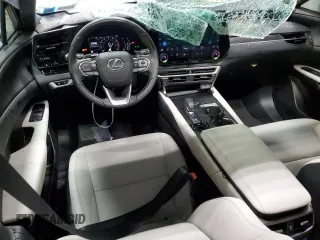 2024 Lexus RX 350 z VIN 2T2BAMCA9RC069673, wystawiony jako Copart lot #57853045 z przebiegiem 11 173 mil mil oraz Szkoda całkowita • Salvage title. Historia ofert i sprzedaży dostępna na DreamBid. Obrazek 8.