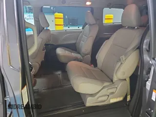 2020 Toyota Sienna XLE with VIN 5TDDZ3DC4LS229943, listed as a IAAI auction lot 42229681 with 100,546 mi miles and . Bid and sale history available at DreamBid. Image 37.