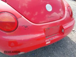 2003 Volkswagen Beetle GLS with VIN 3VWCD21C33M422915, listed as a IAAI auction lot 42130236 with 194,689 mi miles and . Bid and sale history available at DreamBid. Image 6.