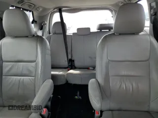 2015 Toyota Sienna Limited z VIN 5TDDK3DC5FS127754, wystawiony jako Copart lot #57437715 z przebiegiem 99 496 mil mil oraz Szkoda całkowita • Salvage title. Historia ofert i sprzedaży dostępna na DreamBid. Obrazek 10.