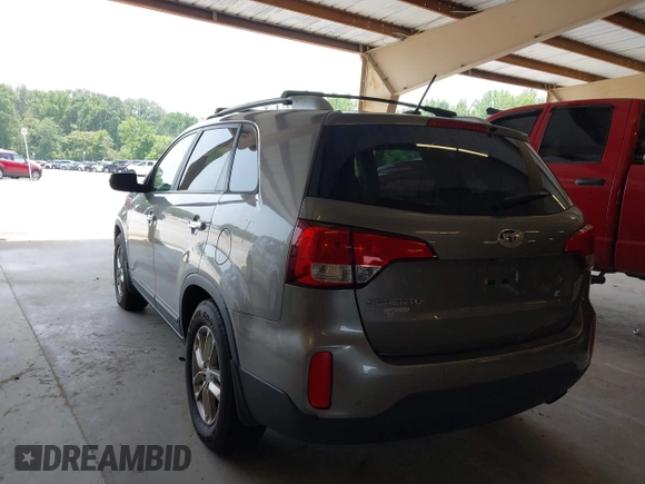 2014 Kia Sorento LX с VIN 5XYKTCA65EG531894, выставлен на аукционе IAAI как лот 42428456 с пробегом 177 265 миль миль и . История ставок и продаж доступна на DreamBid. Изображение 3.