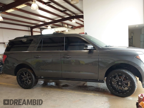 2020 Ford Expedition Max Limited z VIN 1FMJK2AT6LEA84668, wystawiony jako IAAI lot #42423180 z przebiegiem 106 237 mil mil oraz . Historia ofert i sprzedaży dostępna na DreamBid. Obrazek 13.