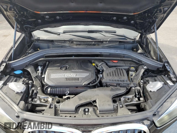 2022 BMW X1 xDrive28i z VIN WBXJG9C08N5V03613, wystawiony jako Copart lot #47483485 z przebiegiem 7 296 mil mil oraz Czysty tytuł • Clean title. Historia ofert i sprzedaży dostępna na DreamBid. Obrazek 12.