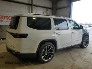 2022 Jeep Wagoneer Series III с VIN 1C4SJVDT4NS101691, выставлен на аукционе Copart как лот 49896565 с пробегом 51 985 миль миль и Списание • Salvage title. История ставок и продаж доступна на DreamBid. Изображение 3.