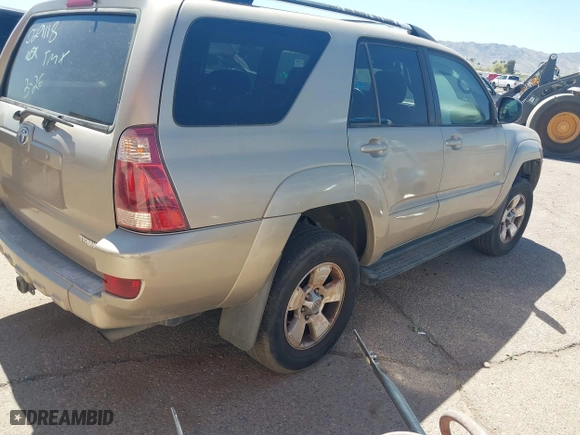 2004 Toyota 4Runner SR5 with VIN JTEZU14R740029118, listed as a IAAI auction lot 41897726 with 271,302 mi miles. Bid and sale history available at carsss.com. Image 4.