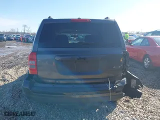 2014 Jeep Patriot Sport with VIN 1C4NJPBA0ED758437, listed as a IAAI auction lot 41532633 with 138,572 mi miles. Bid and sale history available at carsss.com. Image 16.