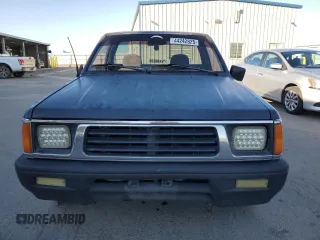 1994 Mitsubishi Mighty Max z VIN JA7LS21G6RP012556, wystawiony jako Copart lot #44242825 z przebiegiem 213 338 mil mil oraz Szkody całkowita. Historia ofert i sprzedaży dostępna na DreamBid. Obrazek 5.
