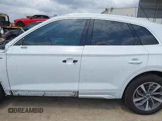 2022 Audi Q5 S line Premium Plus with VIN WA1EAAFY0N2133918, listed as a IAAI auction lot 42075042 with 54,322 mi miles and . Bid and sale history available at DreamBid. Image 15.