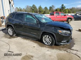 2020 Jeep Cherokee Latitude with VIN 1C4PJLCB0LD601299, listed as a Copart auction lot 49695505 with 98,579 mi miles and Salvage Title. Bid and sale history available at carsss.com. Image 4.