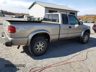 2002 GMC Sonoma SLS with VIN 1GTCT19W128177288, listed as a Copart auction lot 78593734 with 195,980 mi miles and Clean Title. Bid and sale history available at carsss.com. Image 3.