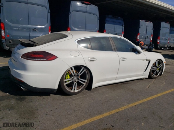 2014 Porsche Panamera S E-Hybrid with VIN WP0AD2A70EL044747, listed as a Copart auction lot 73646454 with 94,594 mi miles and Non Repairable. Bid and sale history available at carsss.com. Image 3.