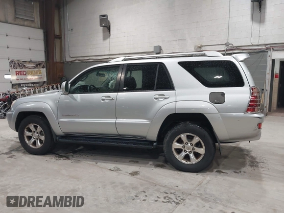 2004 Toyota 4Runner SR5 with VIN JTEBU14R340039078, listed as a IAAI auction lot 42354401 with 319,757 mi miles and . Bid and sale history available at DreamBid. Image 14.