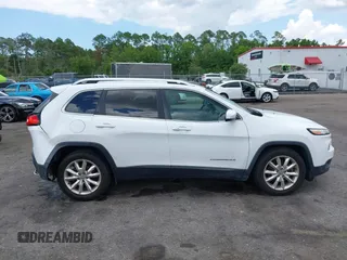 2017 Jeep Cherokee Limited с VIN 1C4PJLDB7HW610561, выставлен на аукционе IAAI как лот 42629863 с пробегом 82 180 миль миль и . История ставок и продаж доступна на DreamBid. Изображение 13.