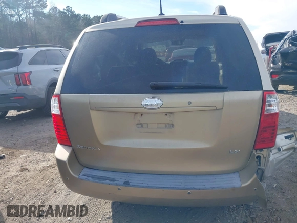 2009 Kia Sedona LX with VIN KNDMB233X96271235, listed as a IAAI auction lot 41681472 with 108,278 mi miles. Bid and sale history available at carsss.com. Image 16.