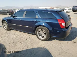 2006 Dodge Magnum R/T z VIN 2D8GV57206H179683, wystawiony jako Copart lot #71125884 z przebiegiem 155 646 mil mil oraz Szkoda całkowita • Salvage title. Historia ofert i sprzedaży dostępna na DreamBid. Obrazek 2.