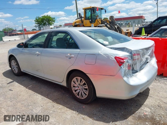 2012 Toyota Camry L z VIN 4T1BF1FK1CU026024, wystawiony jako IAAI lot #42318004 z przebiegiem 121 306 mil mil oraz . Historia ofert i sprzedaży dostępna na DreamBid. Obrazek 14.