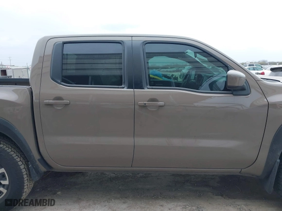 2024 Nissan Frontier PRO-4X with VIN 1N6ED1EK2RN670706, listed as a IAAI auction lot 41711898 with 13,386 mi miles. Bid and sale history available at carsss.com. Image 13.