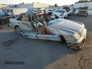 1997 Mercedes-Benz E-Class with VIN WDBJF55F8VA415967, listed as a Copart auction lot 74144924 with 0 mi miles and Salvage Title. Bid and sale history available at carsss.com. Image 4.
