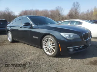 2013 BMW 7 Series 750i xDrive z VIN WBAYB6C52DD224129, wystawiony jako Copart lot #52752605 z przebiegiem 122 275 mil mil oraz Czysty tytuł • Clean title. Historia ofert i sprzedaży dostępna na DreamBid. Obrazek 4.
