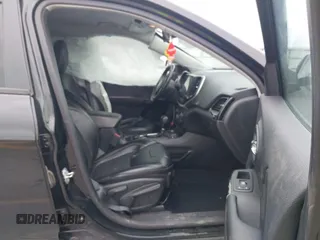 2019 Jeep Cherokee Latitude Plus with VIN 1C4PJMLX8KD484071, listed as a IAAI auction lot 42072674 with 96,701 mi miles and . Bid and sale history available at DreamBid. Image 5.