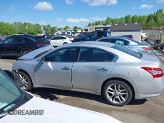 2010 Nissan Maxima 3.5 SV with VIN 1N4AA5AP1AC871912, listed as a IAAI auction lot 42053221 with 81,337 mi miles. Bid and sale history available at carsss.com. Image 15.