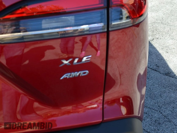 2025 Toyota Corolla Cross XLE с VIN 7MUDAABGXSV121641, выставлен на аукционе Copart как лот 61983615 с пробегом 8 831 миль миль и Списание • Salvage title. История ставок и продаж доступна на DreamBid. Изображение 8.
