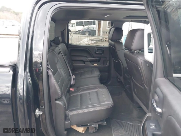 2015 GMC Sierra 1500 Denali with VIN 3GTU2WEC8FG322438, listed as a IAAI auction lot 38494558 with 66,043 mi miles. Bid and sale history available at carsss.com. Image 8.