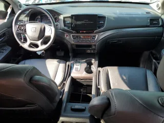 2021 Honda Pilot EX-L z VIN 5FNYF5H54MB038661, wystawiony jako Copart lot #55385035 z przebiegiem 56 686 mil mil oraz Szkoda całkowita • Salvage title. Historia ofert i sprzedaży dostępna na DreamBid. Obrazek 8.