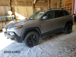 2018 Jeep Cherokee Trailhawk with VIN 1C4PJMBX7JD525385, listed as a Copart auction lot 46084225 with 75,259 mi miles and Salvage Title. Bid and sale history available at carsss.com. Image 1.