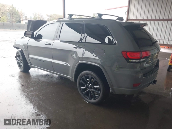 2022 Jeep Grand Cherokee Laredo E z VIN 1C4RJFAG2NC120634, wystawiony jako IAAI lot #41555164 z przebiegiem Nie podano mil oraz . Historia ofert i sprzedaży dostępna na DreamBid. Obrazek 3.