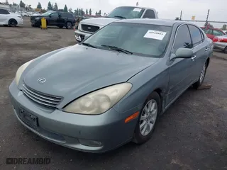 2003 Lexus ES 300 with VIN JTHBF30G730114456, listed as a IAAI auction lot 40910884 with 228,984 mi miles. Bid and sale history available at carsss.com. Image 20.